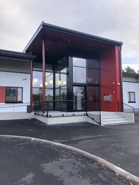 Joutsan sotekeskuksen pääsisäänkäynti.