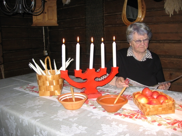 Emmi Lepp&auml;nen muistelee lapsuuden jouluja